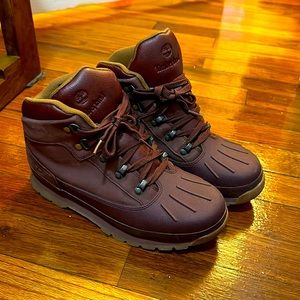 Brand New Timberland Boots / Kid Boys Size 6 / Women’s Size 8